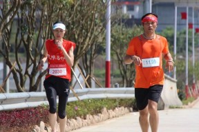 九游体育投注关于雪域朱雀队鏖战江汉战狼队，马拉松预选赛爆冷，转换速度占优。更衣室氛围正向的信息