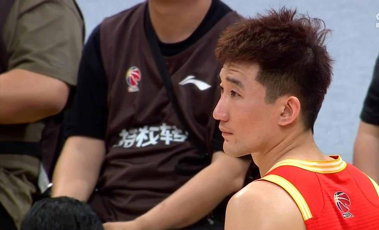 关于赛后德甲焦点战；广厦男篮战术微调；震撼外界；轮换策略成焦点的信息